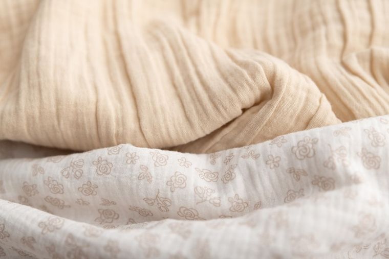 BabyMatex, kocyk muślinowy, róże, 75-100 cm