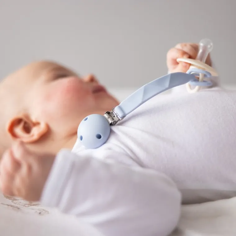 BabyOno, silikonowa zawieszka do smoczka, niebieska