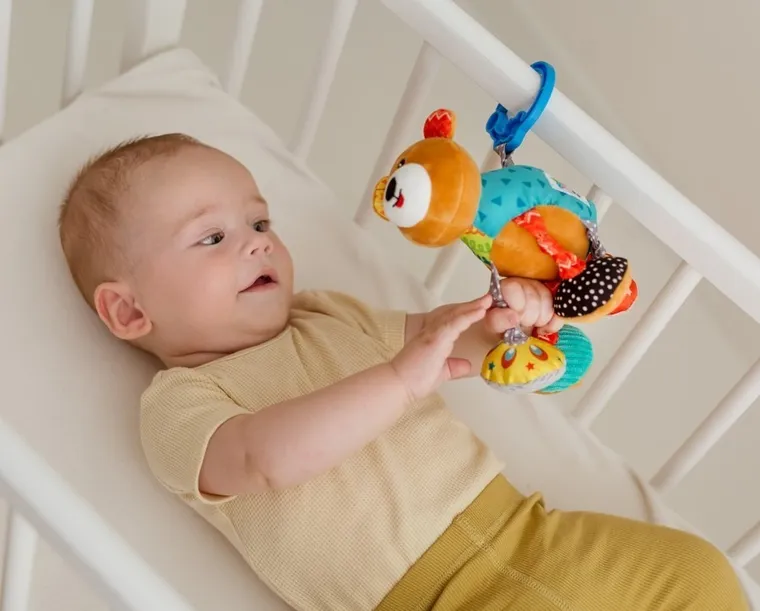 Balibazoo, Miś Jacuś, zawieszka z wibracją, kolorowa