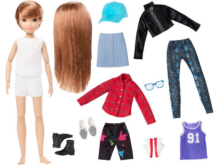 Barbie, Creatable World, lalka z truskawkowymi, blond włosami