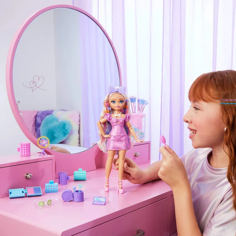 Barbie, Dream Besties, Wyszykuj się ze mną, lalka Malibu z akcesoriami