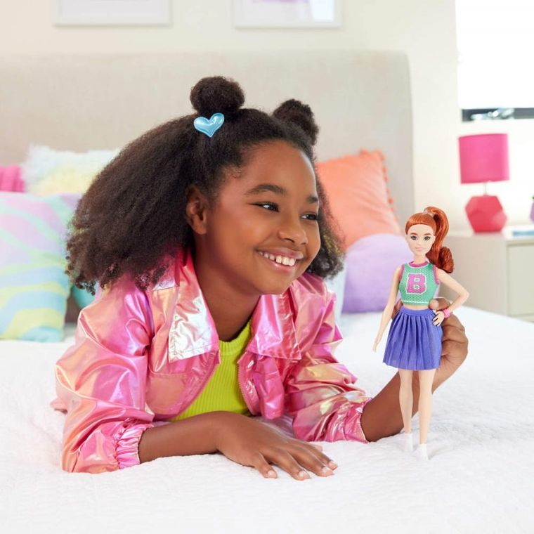 Barbie, Fashionistas, lalka w spódniczce sportowej