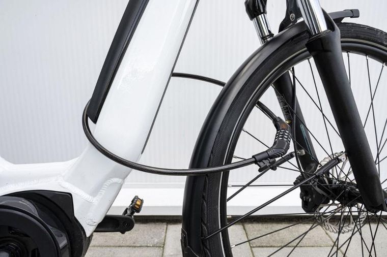 Black&Decker, zapięcie rowerowe linka na szyfr, 10-1800mm z uchwytem