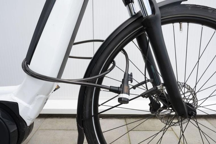 Black&Decker, zapięcie rowerowe linka na zamek, 10-1800mm, z uchwytem