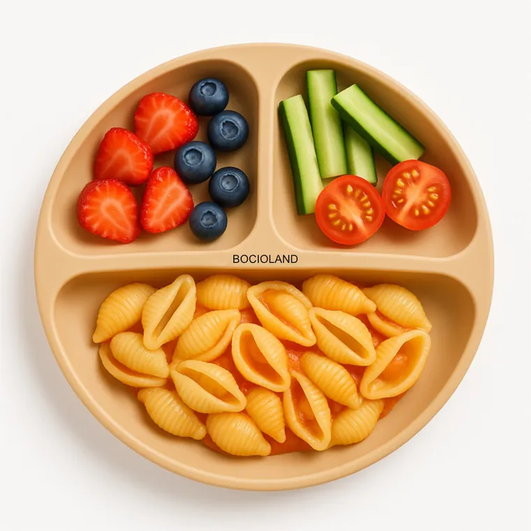 Bocioland, silikonowy talerzyk z przyssawkami i przegródkami, beżowy