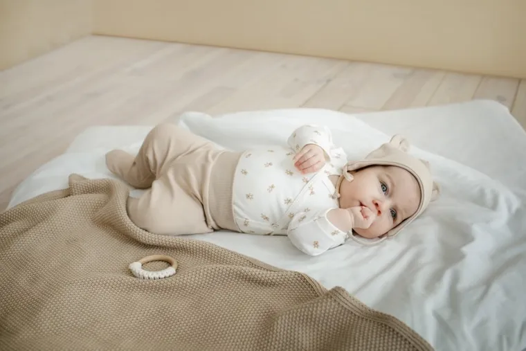 Body niemowlęce z długim rękawem, białe, Lovely day, Pinokio