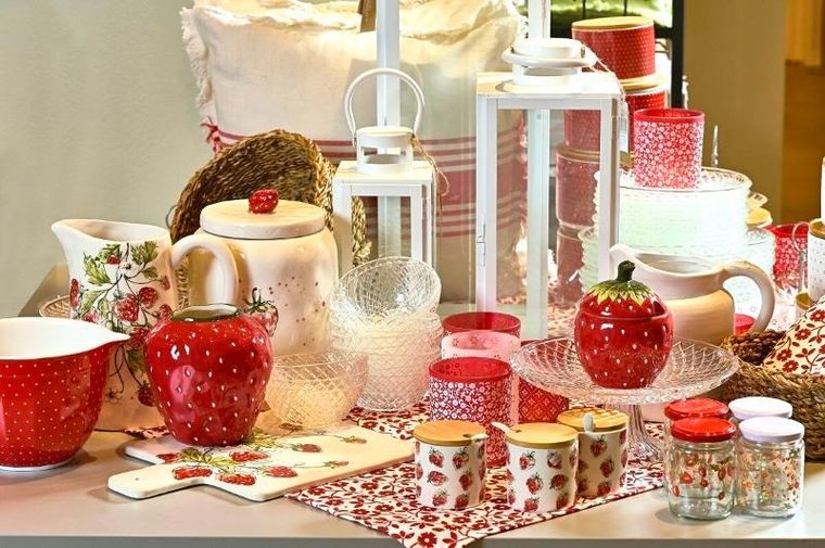 Boltze Home, dzbanek ceramiczny, Strawberry, w truskawki, 1250 ml