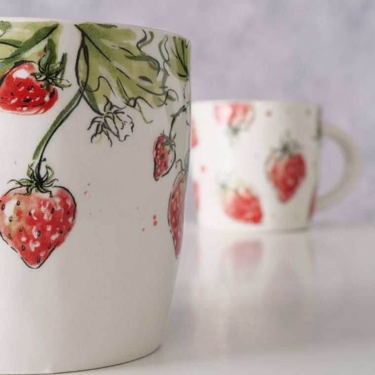 Boltze Home, kubek ceramiczny w truskawki, Strawberry, 450 ml