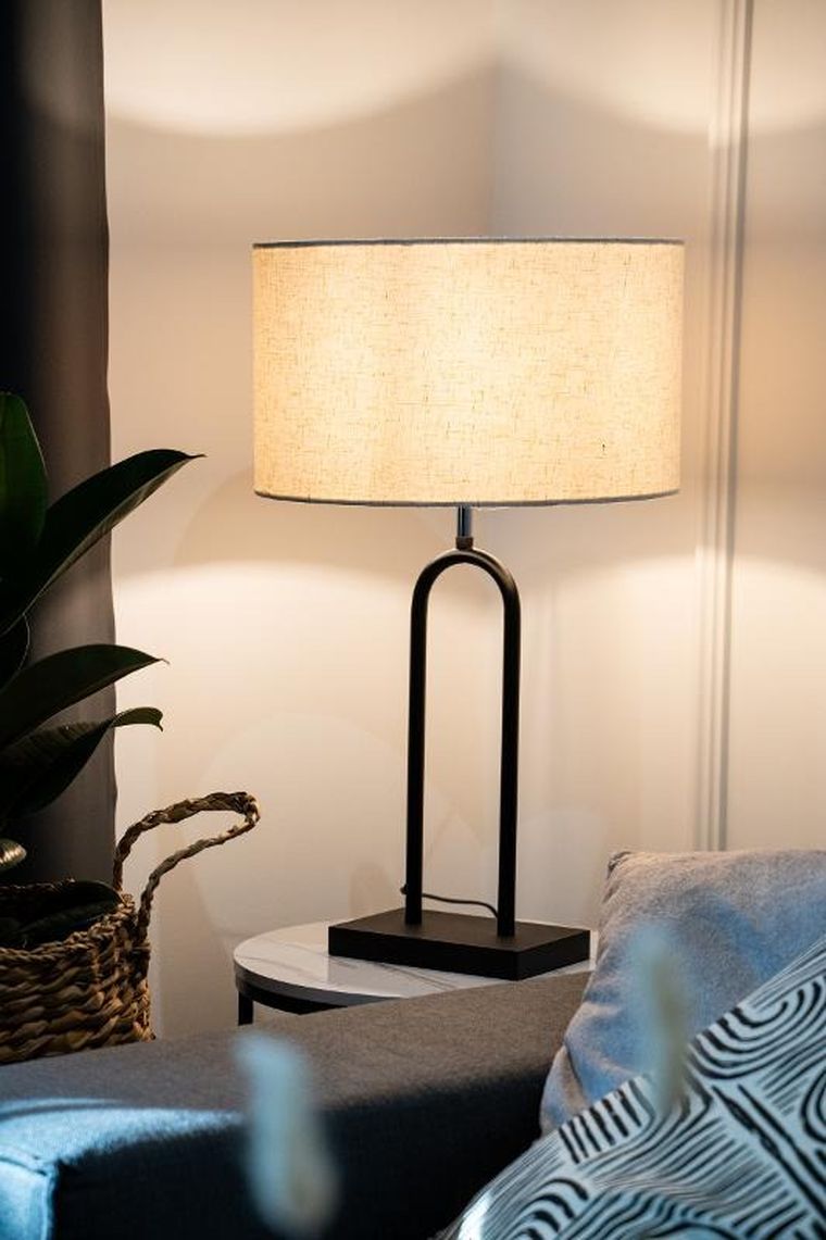 Boltze Home, lampa stołowa Medley, metalowy stelaż, 65 cm