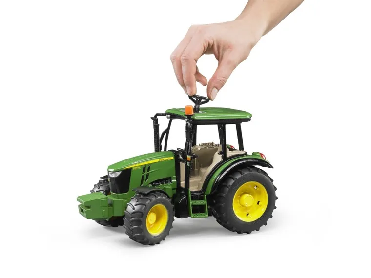 Bruder, Traktor John Deere 5115M