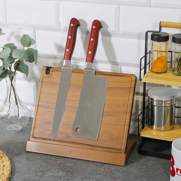 Brunbeste, drewniany stojak magnetyczny na noże z ostrzałką