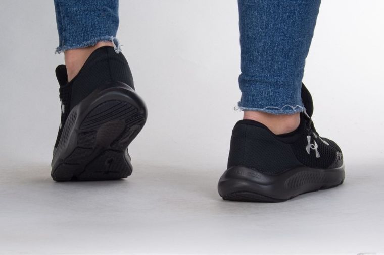 Buty sportowe damskie, czarne, Under Armour