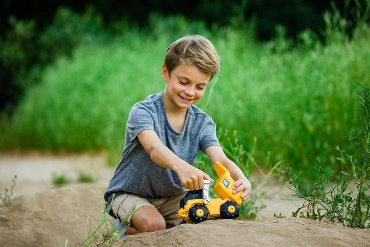 CAT, wywrotka z funkcjami, interaktywny pojazd budowlany