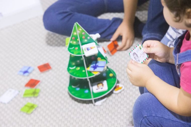 Chicco, Świąteczne Prezenty, gra edukacyjna