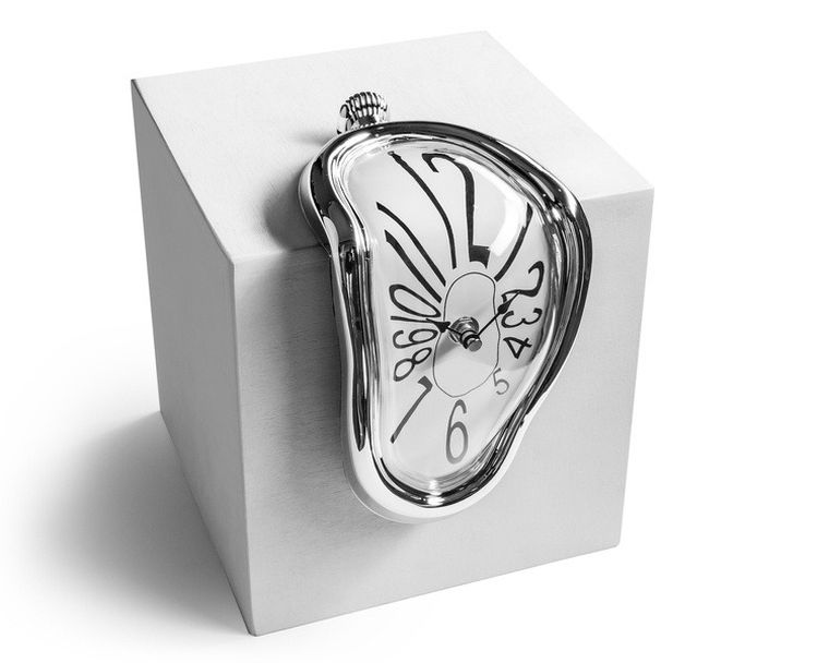 Cieknący zegar Salvadora Dali