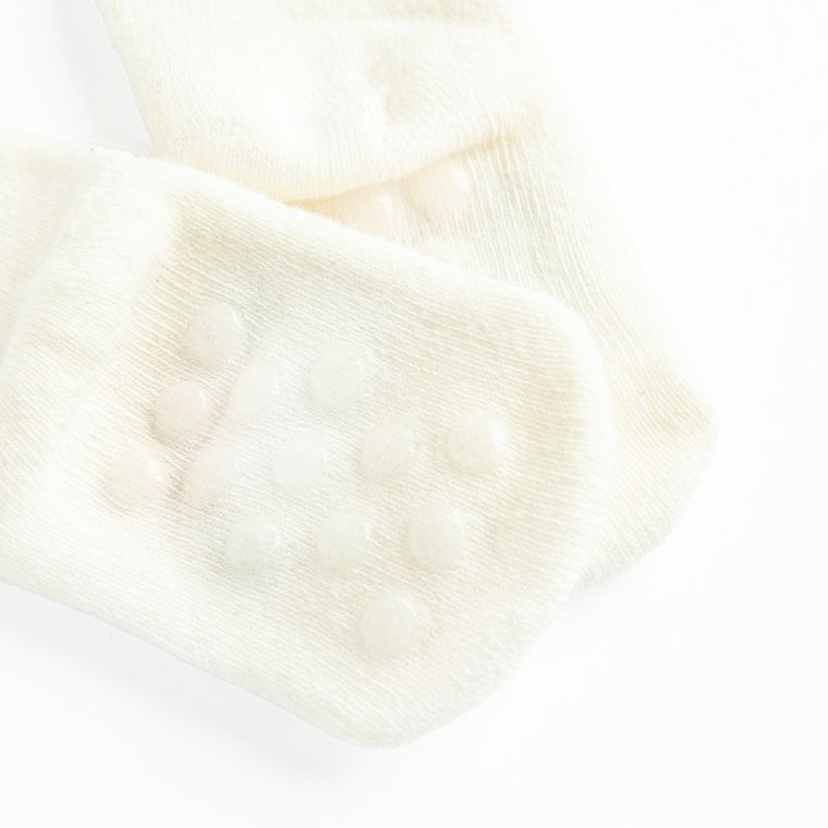 Cool Club, Antypoślizgowe skarpetki chłopięce, białe