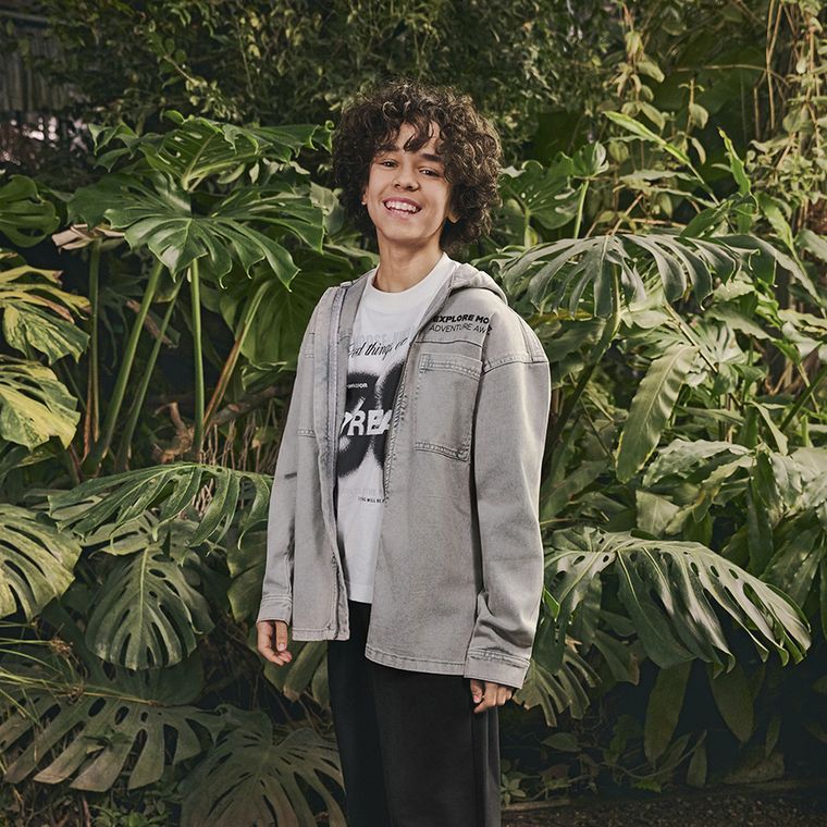 Cool Club, T-shirt chłopięcy, boxy oversize, biały