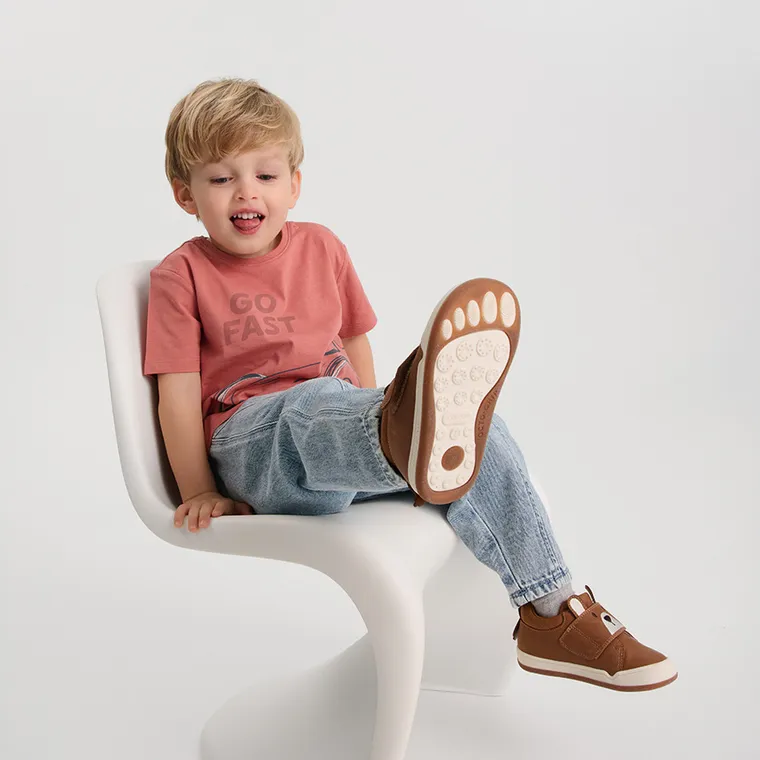 Cool Club, T-shirt chłopięcy, brązowy