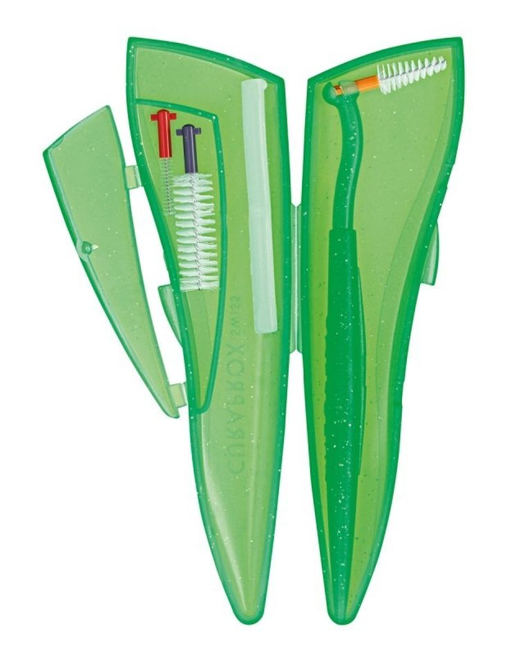 Curaprox, czyściki międzyzębowe, końcówki CPS 07, 3 szt. + uchwyt UHS 451, click + laska wosku + etui, kieszonkowy zestaw ortodontyczny