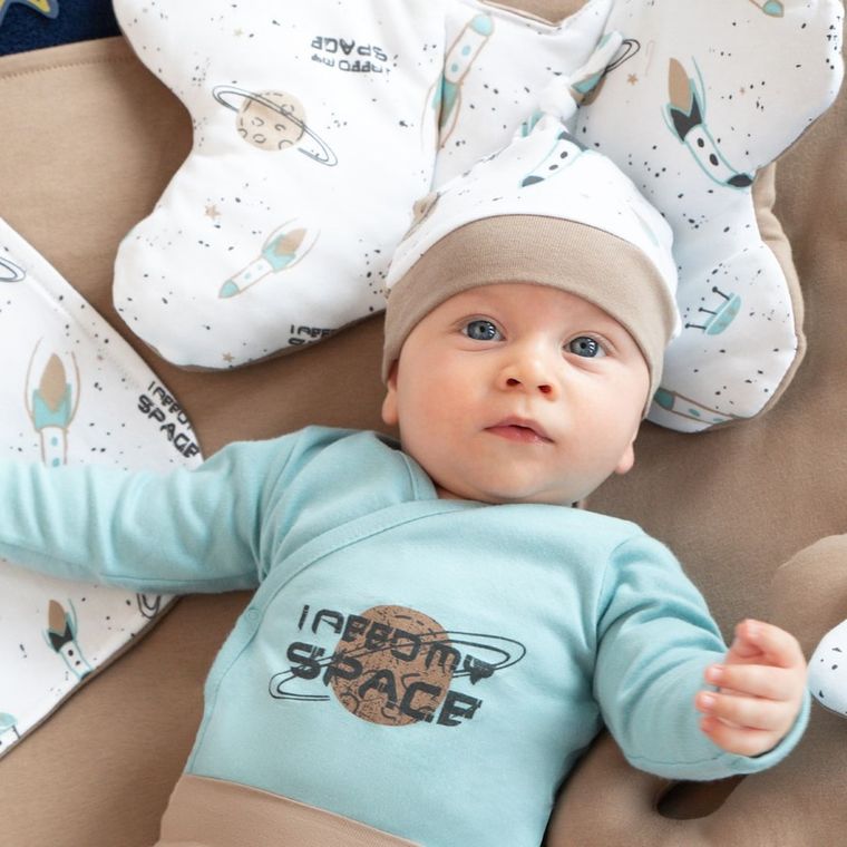 Czapka chłopięca, biała, kosmos, Nicol