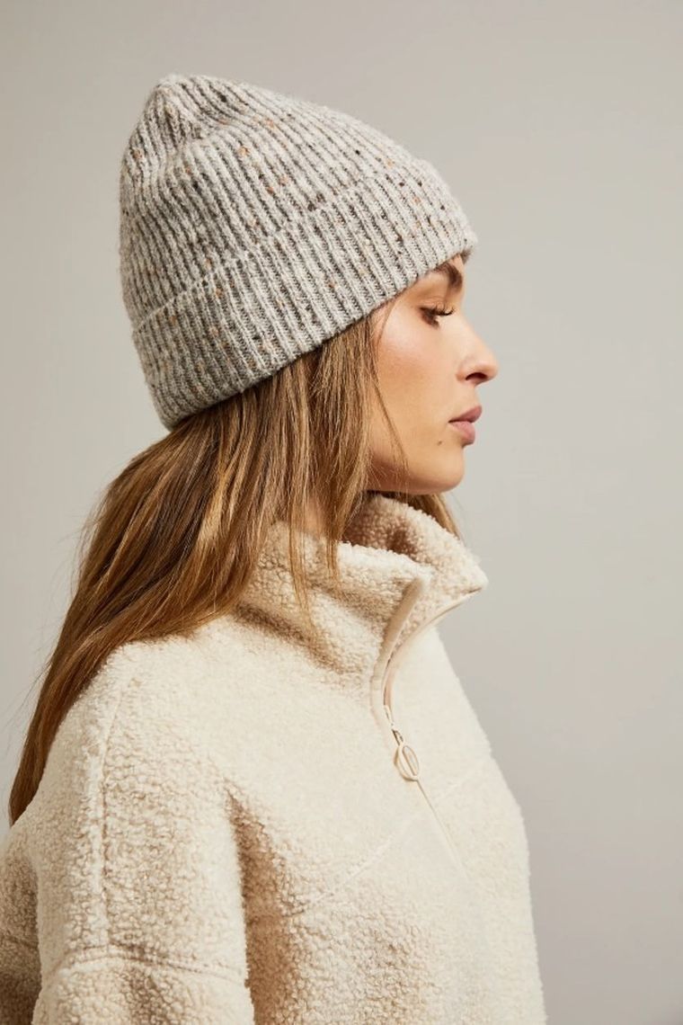 Czapka damska, beżowa, Moodo