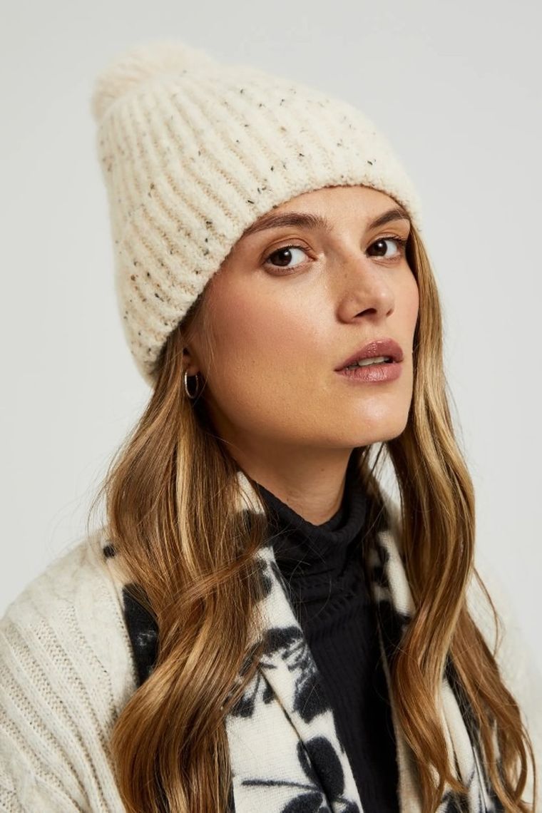 Czapka damska, beżowa, Moodo