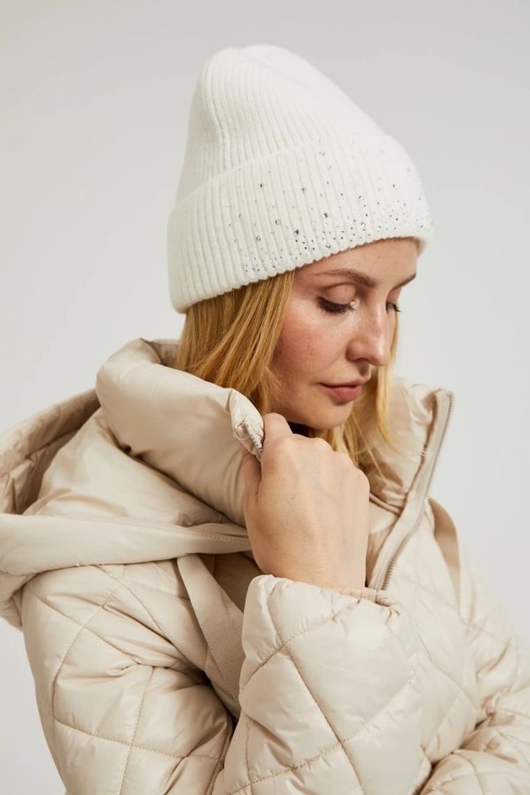 Czapka damska, biała, Moodo