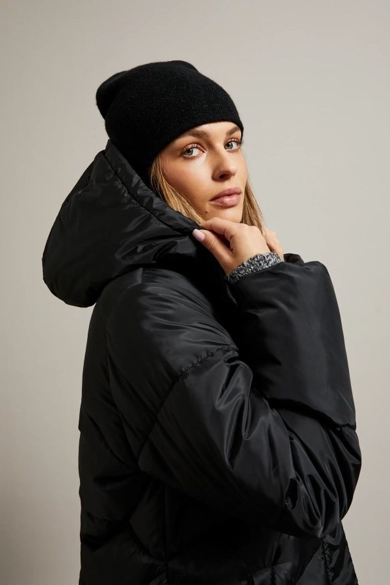 Czapka damska, czarna, Moodo