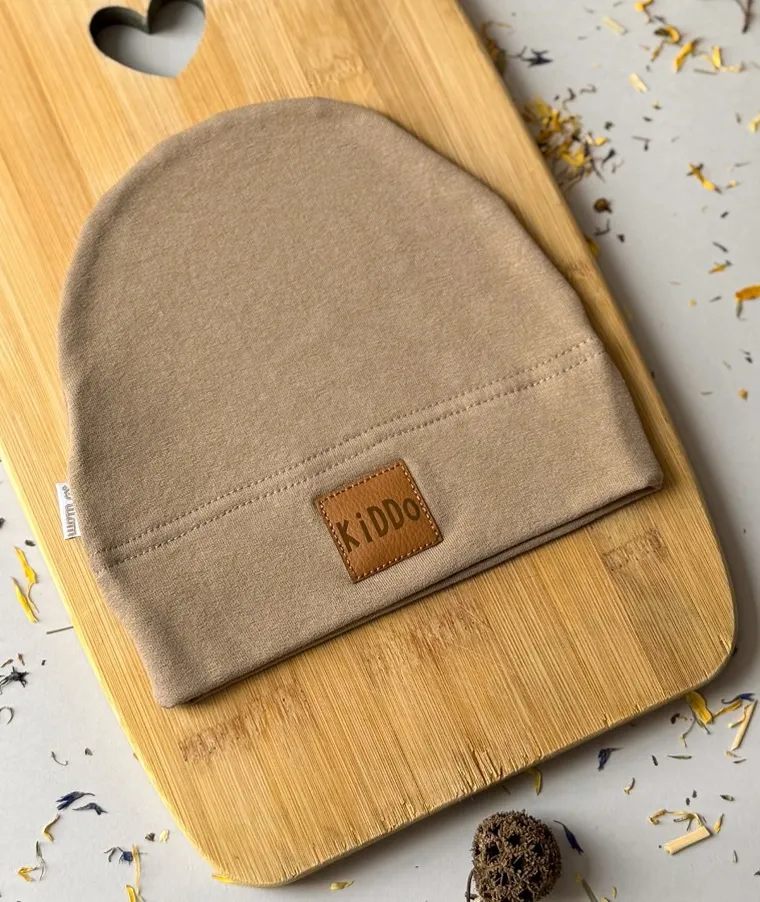Czapka dziecięca, beżowa, Iltom