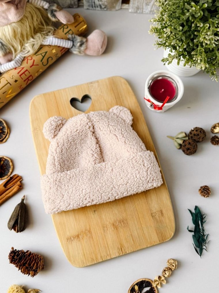 Czapka dziecięca, beżowa, Iltom