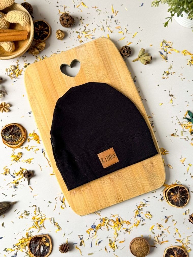 Czapka dziecięca, czarna, Iltom