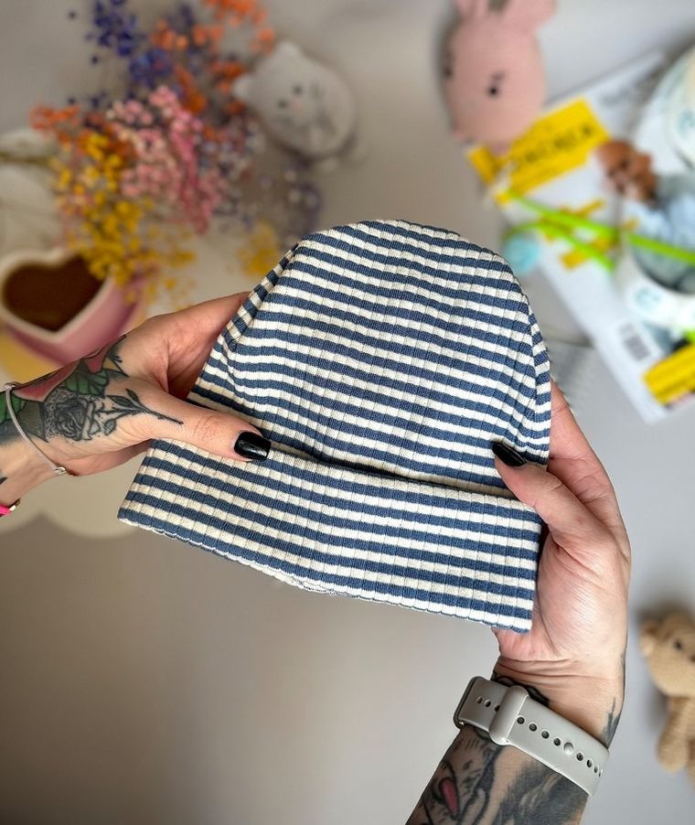 Czapka dziecięca, granatowa, Iltom