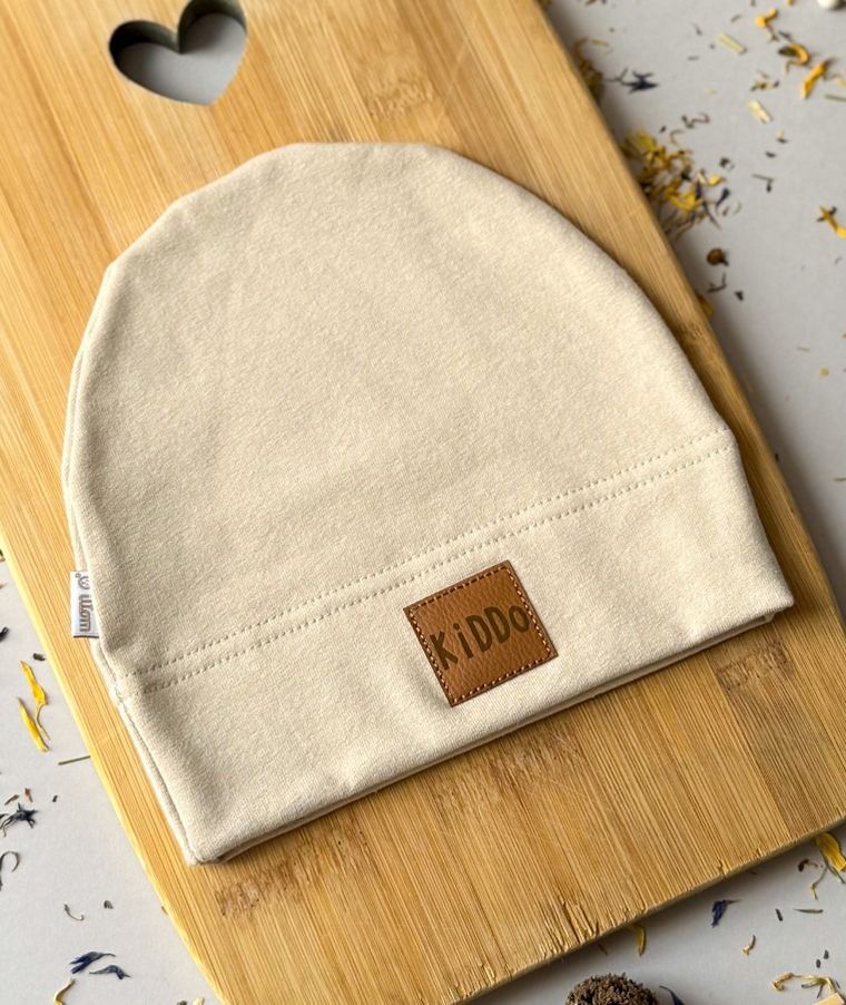 Czapka dziecięca, jasnobeżowa, Iltom