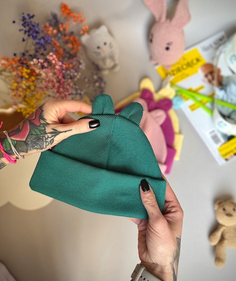 Czapka dziecięca, prążkowana, zielona, Iltom