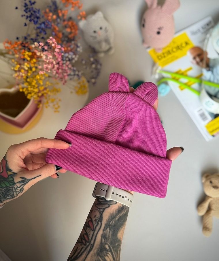 Czapka dziewczęca, prążkowana, różowa, Iltom