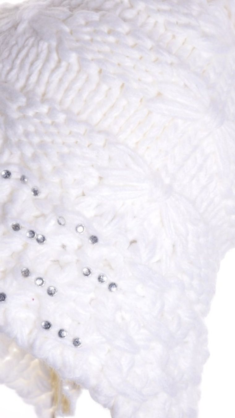 Czapka dziewczęca z pomponem, biała, Ambra