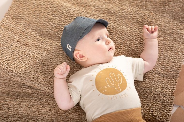 Czapka z daszkiem chłopięca, ciemny denim, kaktus, Pinokio