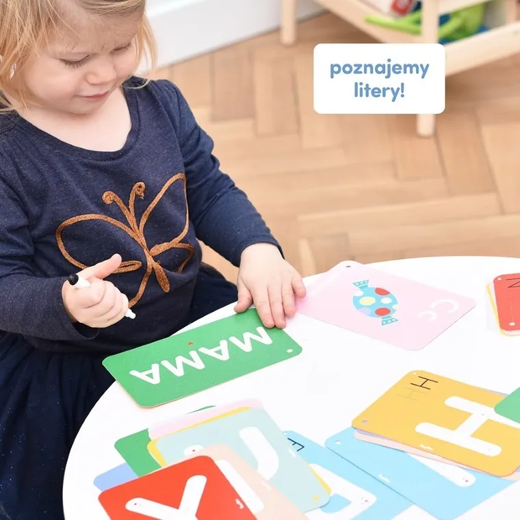 CzuCzu, Poznaję litery, Zabawy edukacyjne z pisakiem zmazywakiem