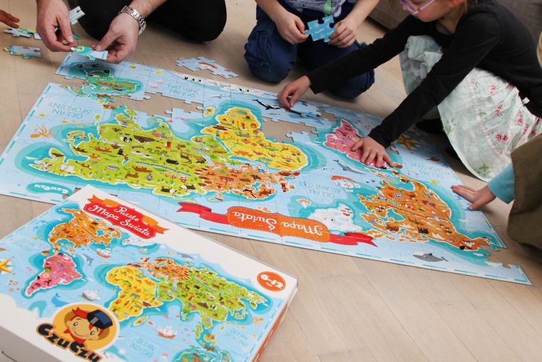CzuCzu. Puzzle. Mapa świata