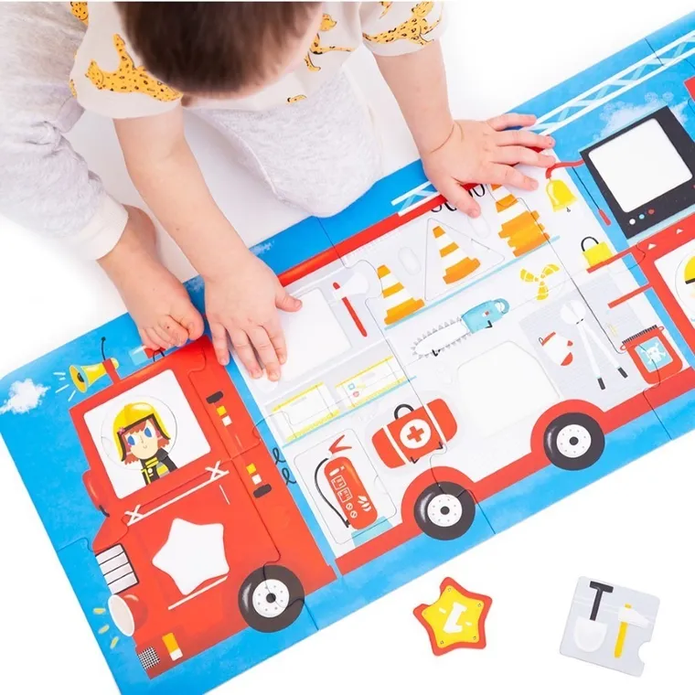 CzuCzu, Wóz strażacki, puzzle z dziurką, 2+