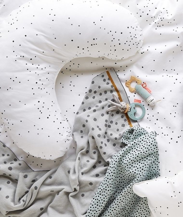 Done by Deer, Dots, poduszka do karmienia, blue