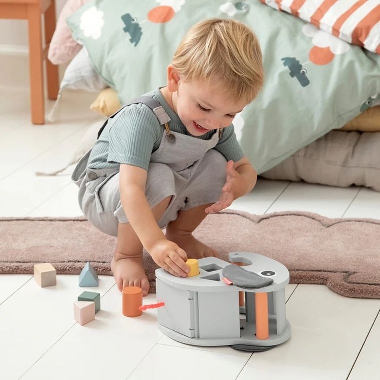 Done by Deer, Elphee, sorter kształtów