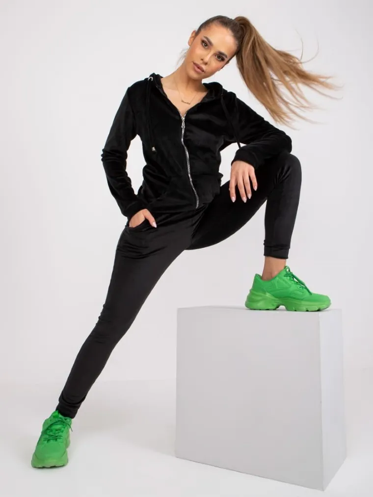 Dres damski, czarny, Relevance