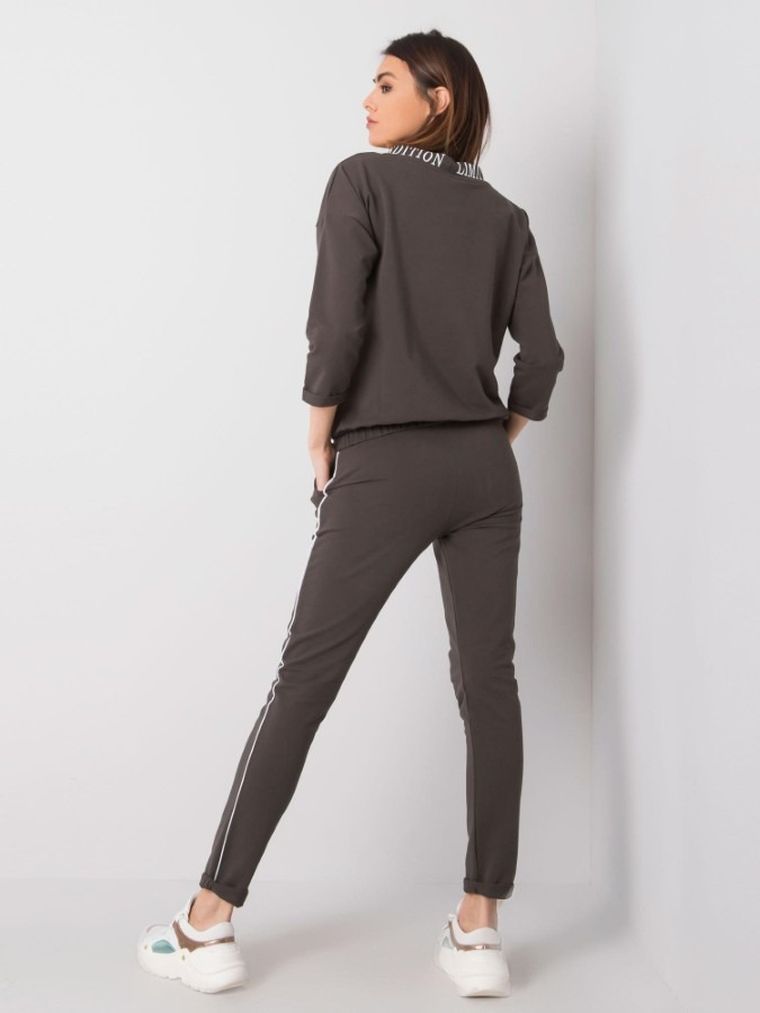 Dres damski, khaki, Relevance