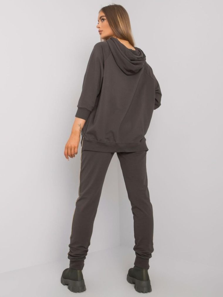 Dres damski, khaki, Relevance