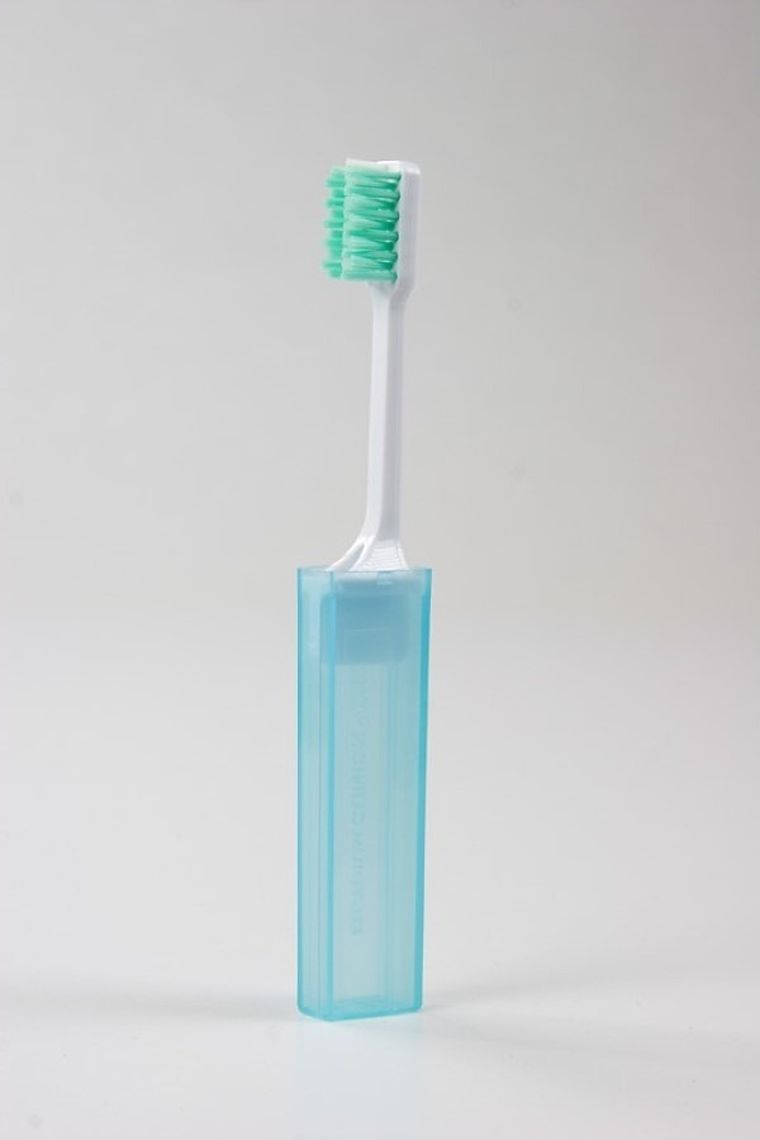 Elgydium, Clinic X Orthopocket, ortodontyczna szczoteczka do zębów dla dorosłych, podróżna