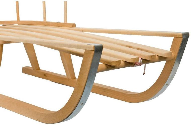 Enero, Nina, drewniane sanki z oparciem