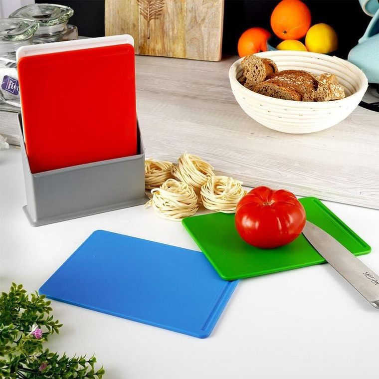 Excellent Houseware, deski do krojenia w stojaku, kolorowe plastikowe, 4 szt.