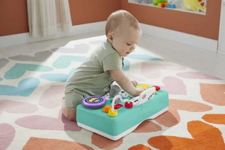 Fisher-Price, Poziomy Nauki, Muzyczny Stolik DJ-a, zabawka edukacyjna