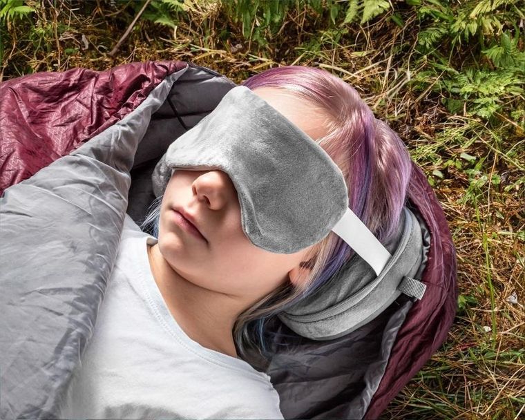 Gadget Master, Kotek, podróżna poduszka z maską na oczy